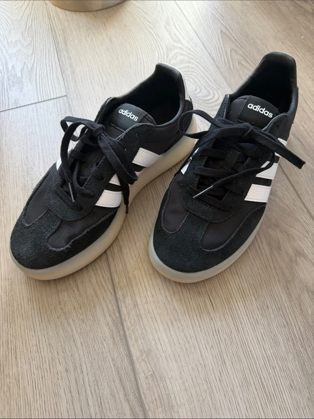 Adidas Barreda sneakers